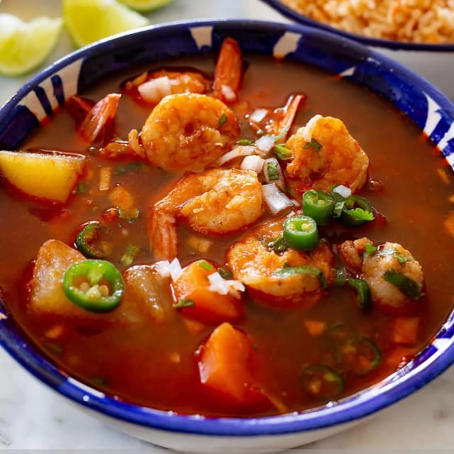 Caldo De Camaron O Pescado.
