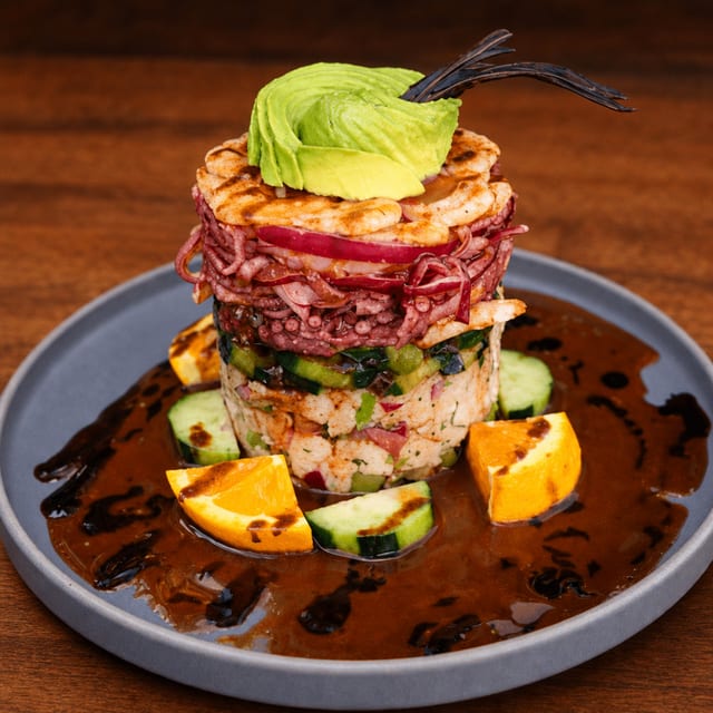 Torre de Mariscos (Spicy).
